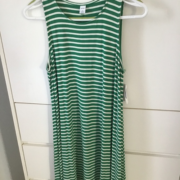 Pretty Old Navy swing dress - Picture 2 of 3